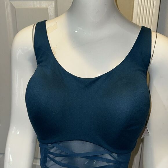 VICTORIA's SECRET MEDIUM SUPPORT SPORTS BRA - Picture 5 of 11